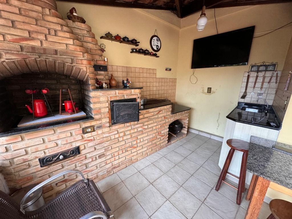 Imagem Casa com 4 Quartos à Venda, 249 m² em Tijuca - Contagem Imagem Casa com 4 Quartos à Venda, 249 m² em Tijuca - Contagem