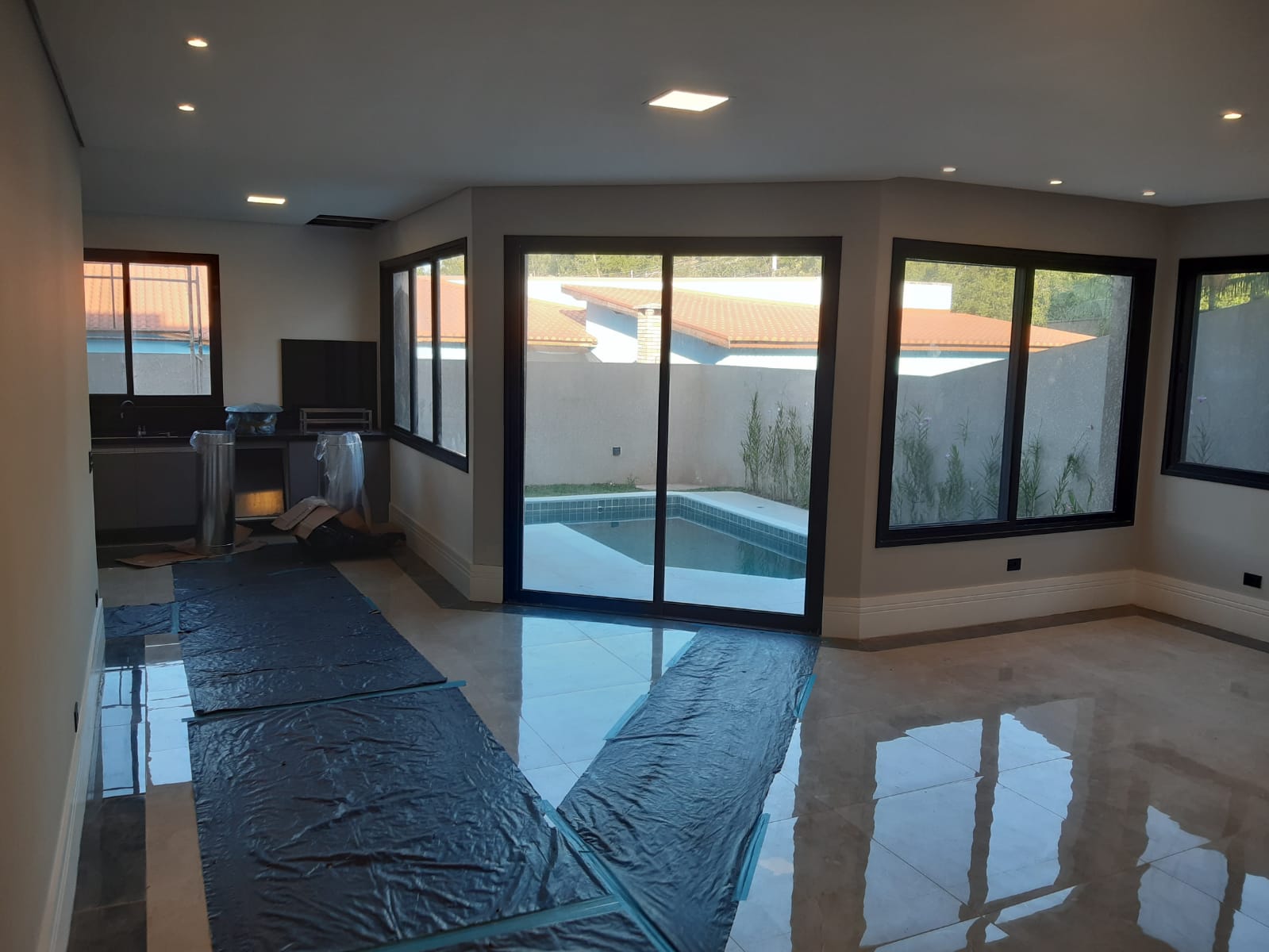 Imagem Casa de Condomínio com 4 Quartos à Venda, 200 m²em Alphaville - Santana de Parnaíba Imagem Casa de Condomínio com 4 Quartos à Venda, 200 m²em Alphaville - Santana de Parnaíba