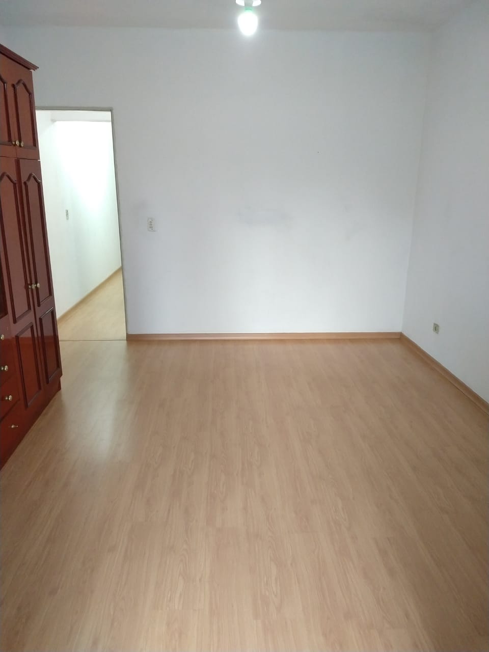 Imagem Sobrado com 3 Quartos à Venda, 220 m²em Jardim Maria Rosa - Taboão da Serra