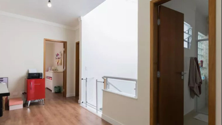 Imagem Sobrado com 3 Quartos à Venda, em Vila Firmiano Pinto - São Paulo Imagem Sobrado com 3 Quartos à Venda, em Vila Firmiano Pinto - São Paulo