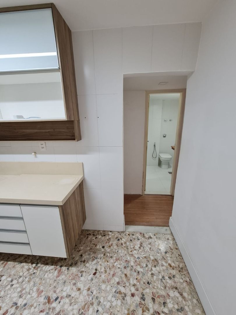 Imagem Apartamento com 2 Quartos à Venda, 102 m²em Icaraí - Niterói Imagem Apartamento com 2 Quartos à Venda, 102 m²em Icaraí - Niterói