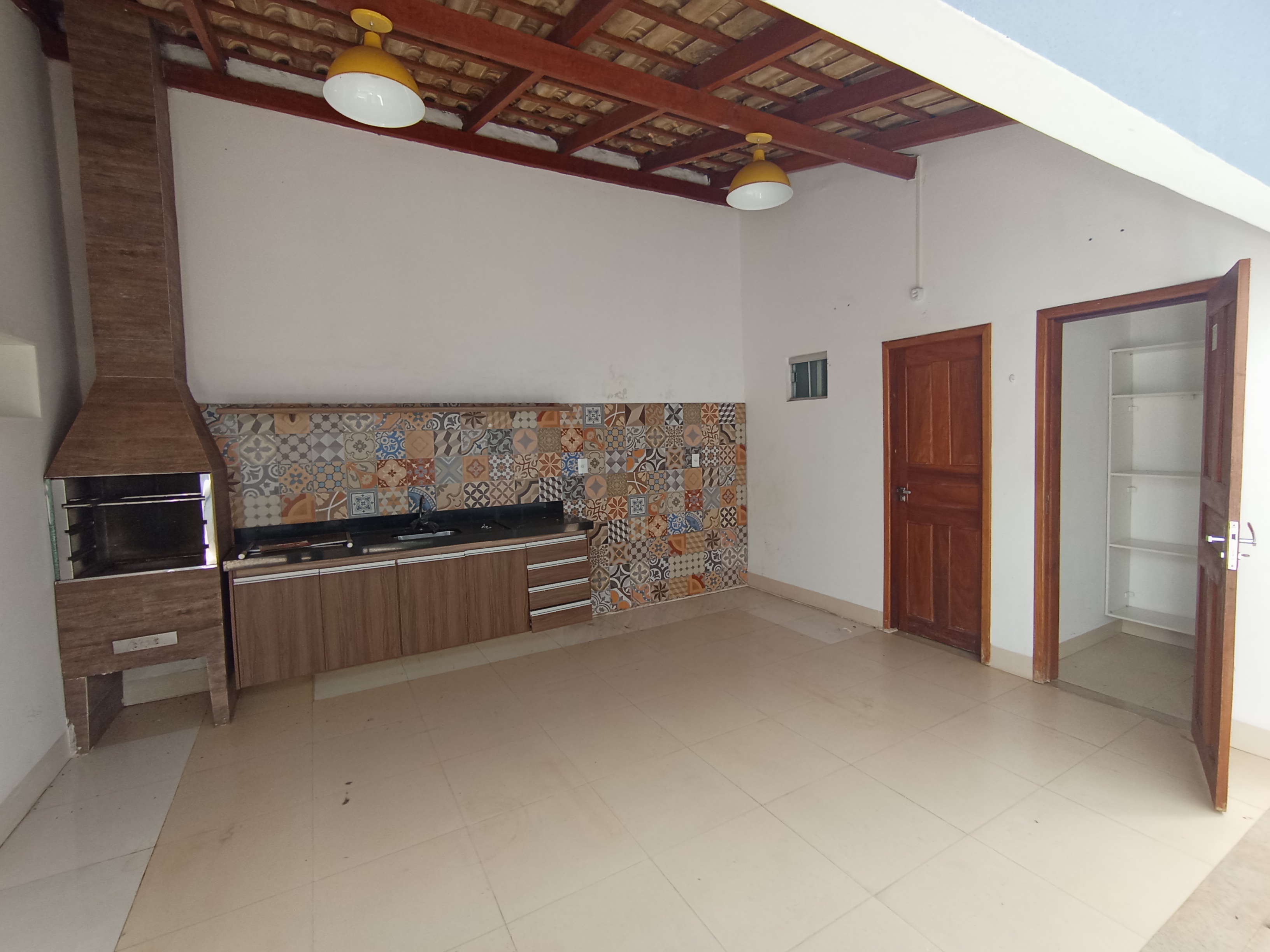 Sobrado com 2 Quartos para Alugar, 156 m²em Belo Horizonte - MARABA