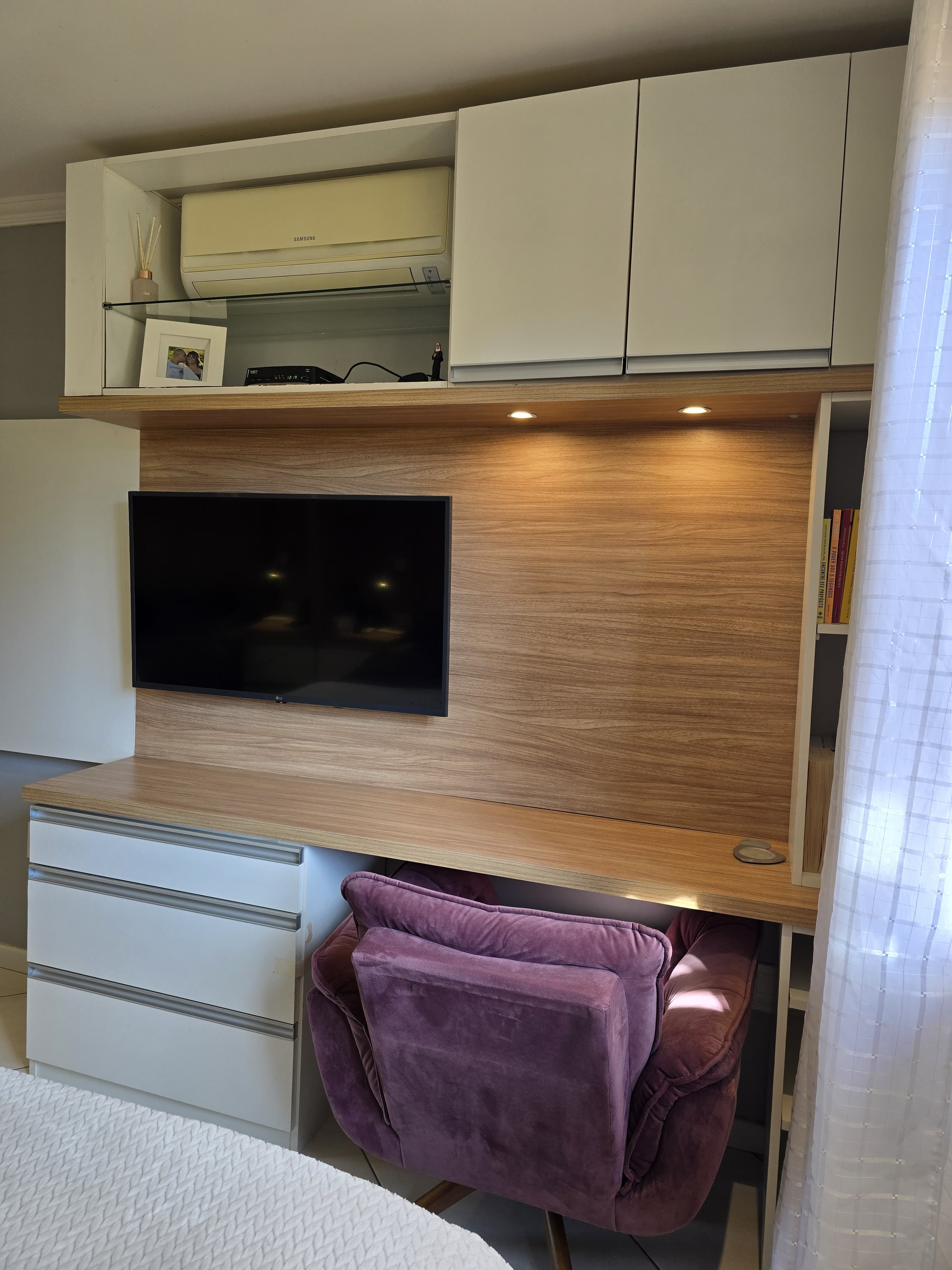 Imagem Casa com 2 Quartos à Venda, 108 m² em Hípica - Porto Alegre Imagem Casa com 2 Quartos à Venda, 108 m² em Hípica - Porto Alegre