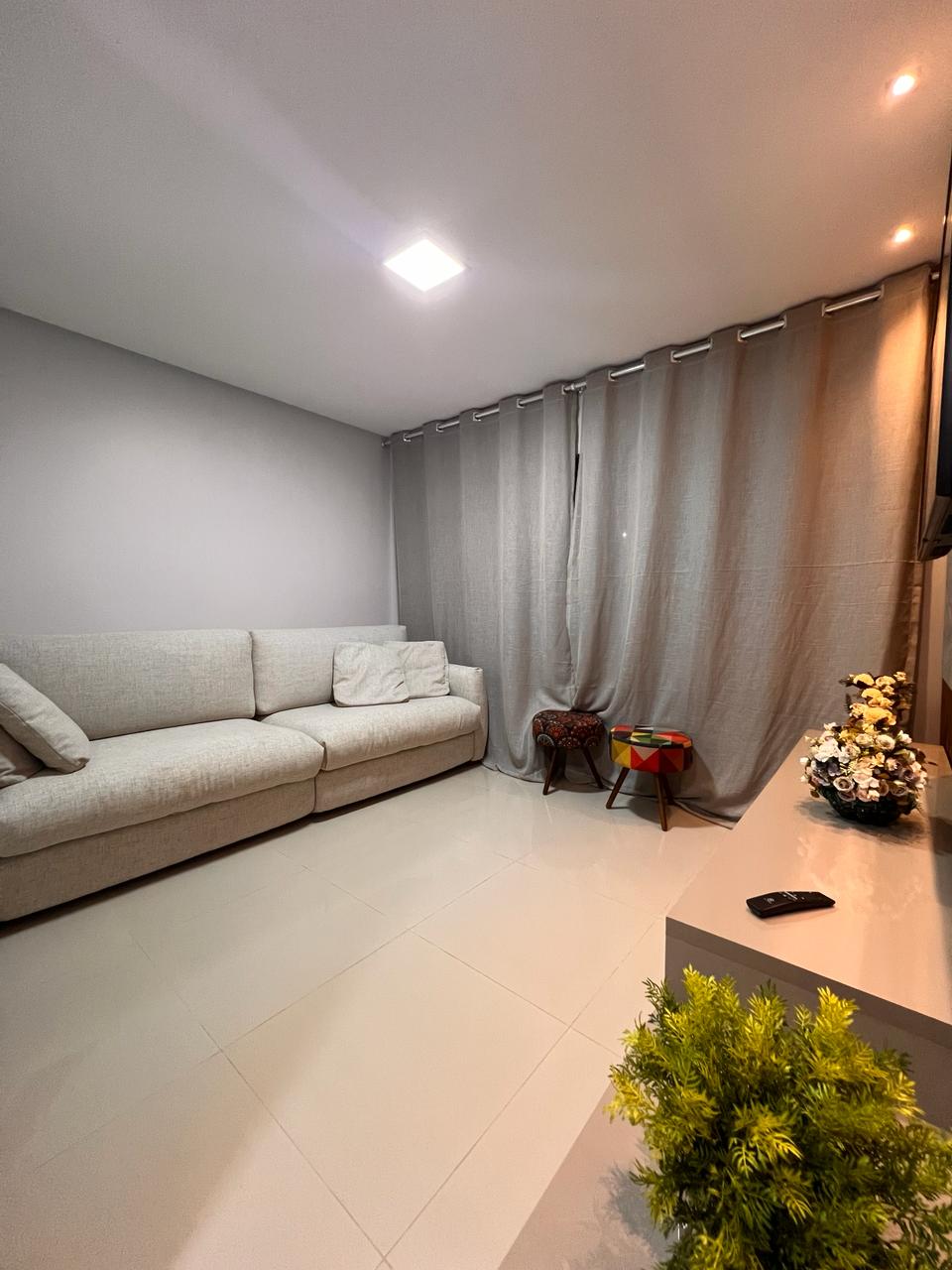 Imagem Sobrado com 5 Quartos à Venda, 346 m²em Jardim Nova Goiânia - Senador Canedo