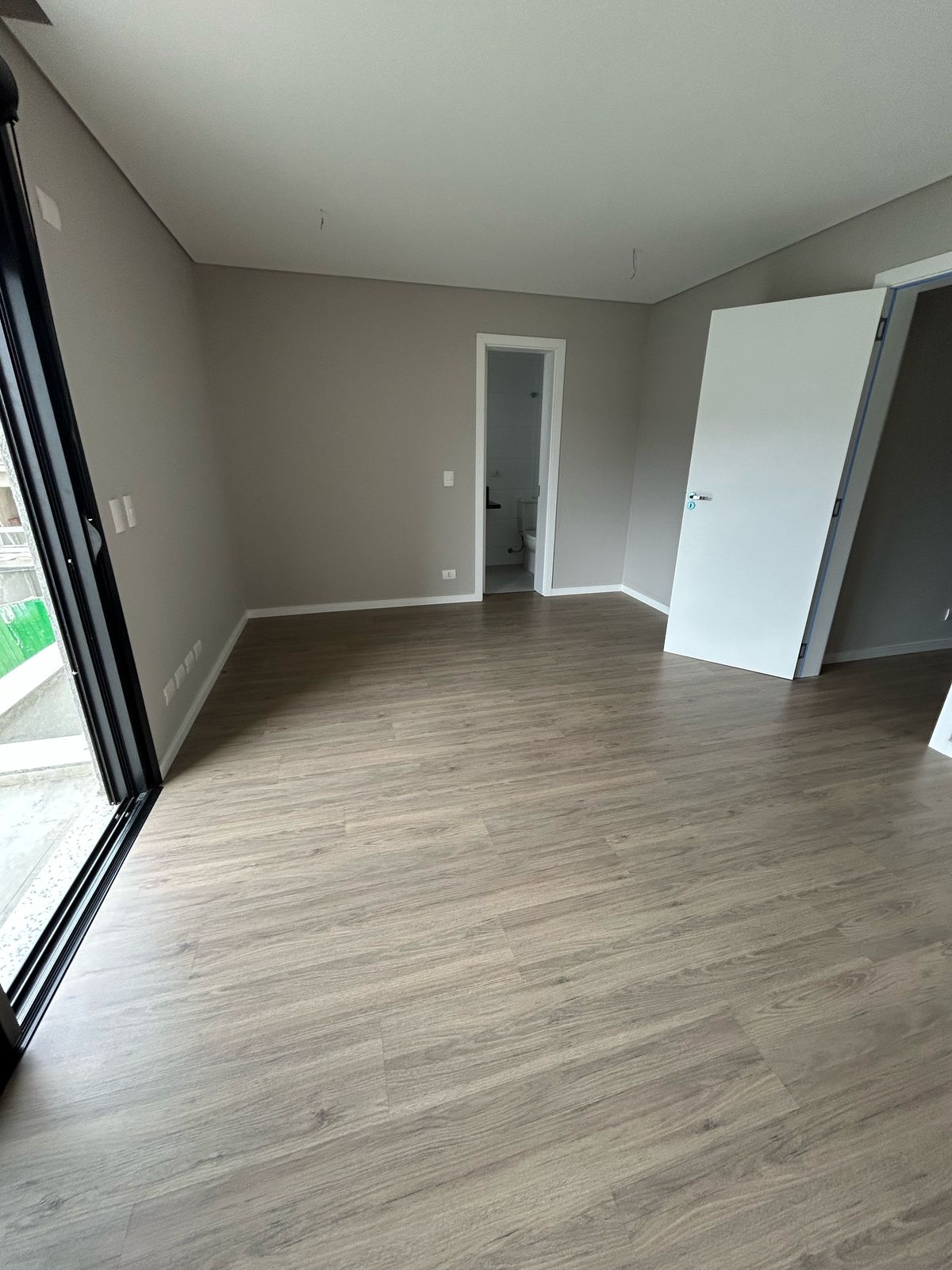 Imagem Casa de Condomínio com 3 Quartos à Venda, 214 m² em Santa Cândida - Curitiba Imagem Casa de Condomínio com 3 Quartos à Venda, 214 m² em Santa Cândida - Curitiba
