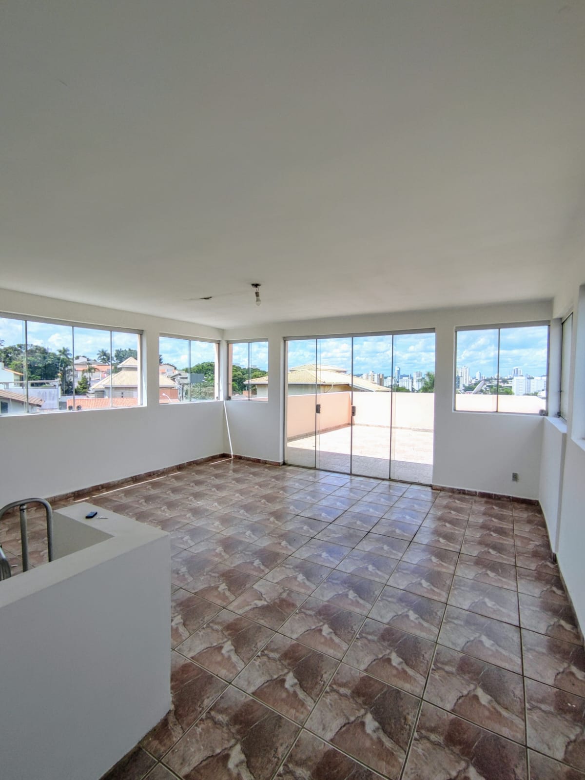 Imagem Casa com 4 Quartos à Venda, 490 m²em Jardim das Samambaias - Jundiaí