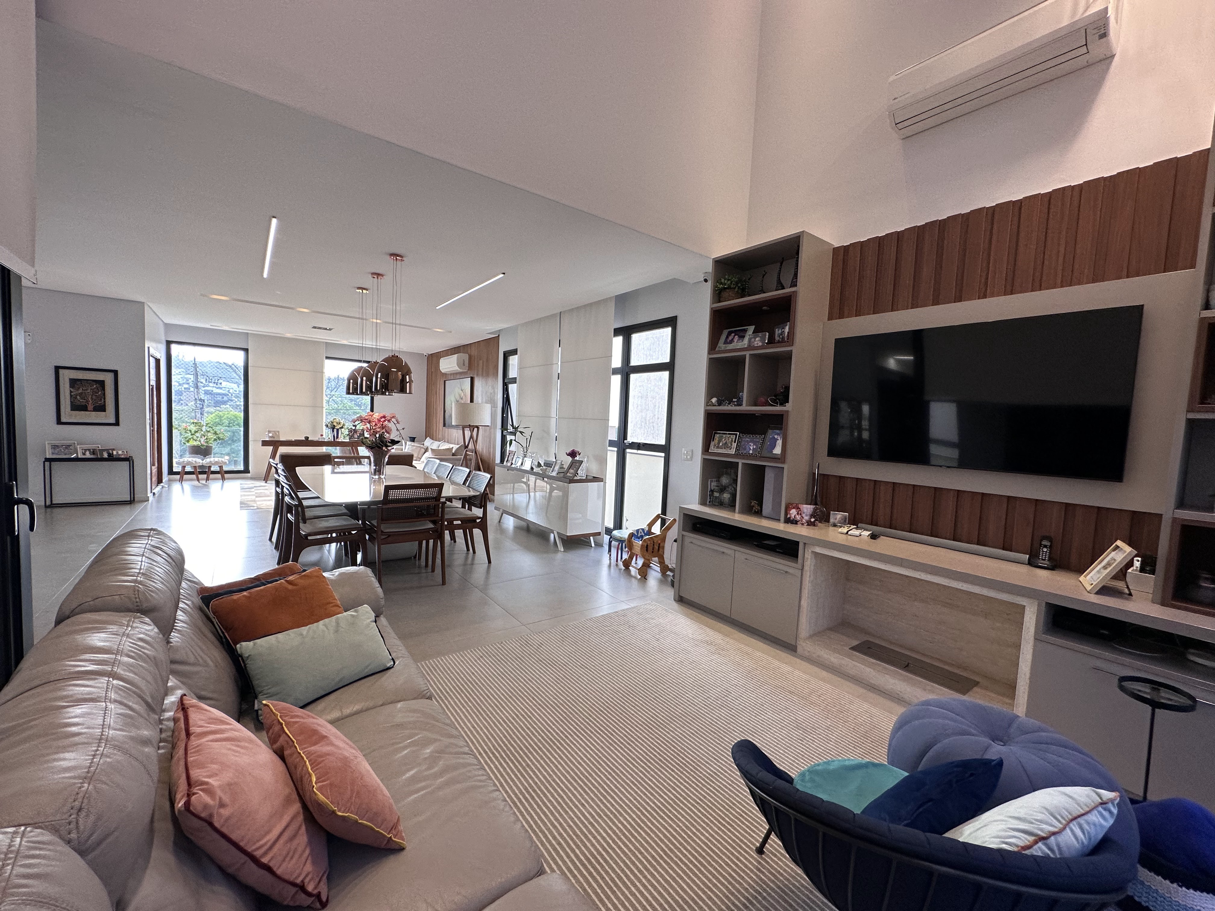 Imagem Sobrado com 4 Quartos à Venda, 395 m²em Jardim Novo Mundo - Jundiaí Imagem Sobrado com 4 Quartos à Venda, 395 m²em Jardim Novo Mundo - Jundiaí