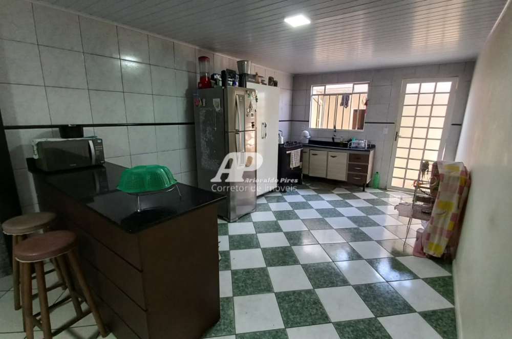 Imagem Casa com 5 Quartos à Venda, 214 m²em Contorno - Ponta Grossa Imagem Casa com 5 Quartos à Venda, 214 m²em Contorno - Ponta Grossa
