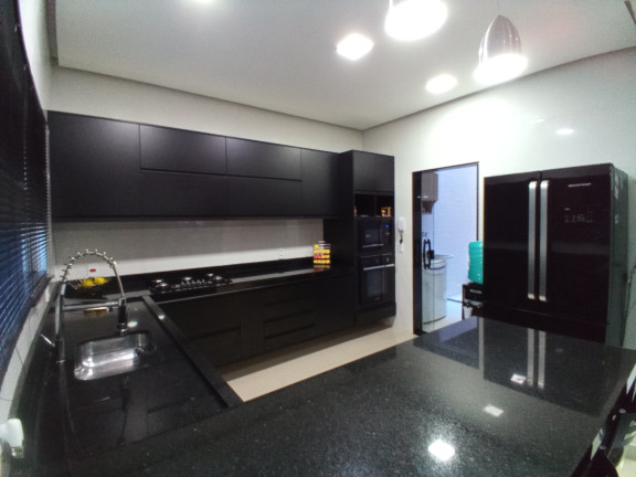 Imagem Casa com 4 Quartos à Venda ou Temporada, 300 m² em São Cristóvão - Cabo Frio Imagem Casa com 4 Quartos à Venda ou Temporada, 300 m² em São Cristóvão - Cabo Frio