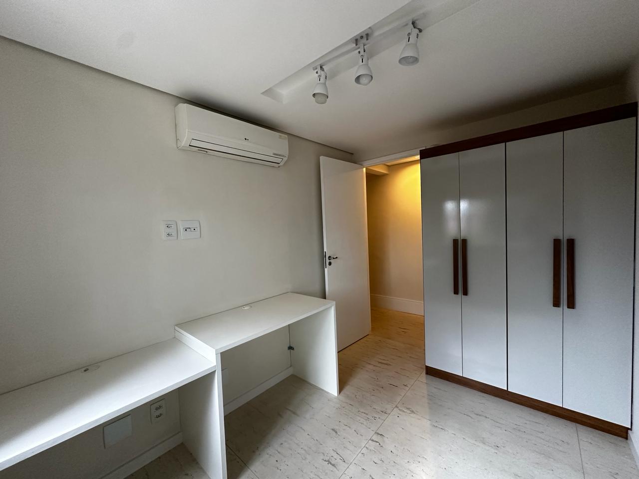 Imagem Apartamento com 4 Quartos à Venda, 182 m²em Vila Rosália - Guarulhos Imagem Apartamento com 4 Quartos à Venda, 182 m²em Vila Rosália - Guarulhos