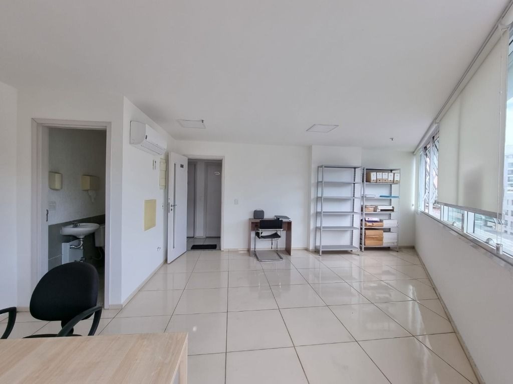 Imagem Sala Comercial à Venda, 28 m²em Santa Rosa - Niterói
