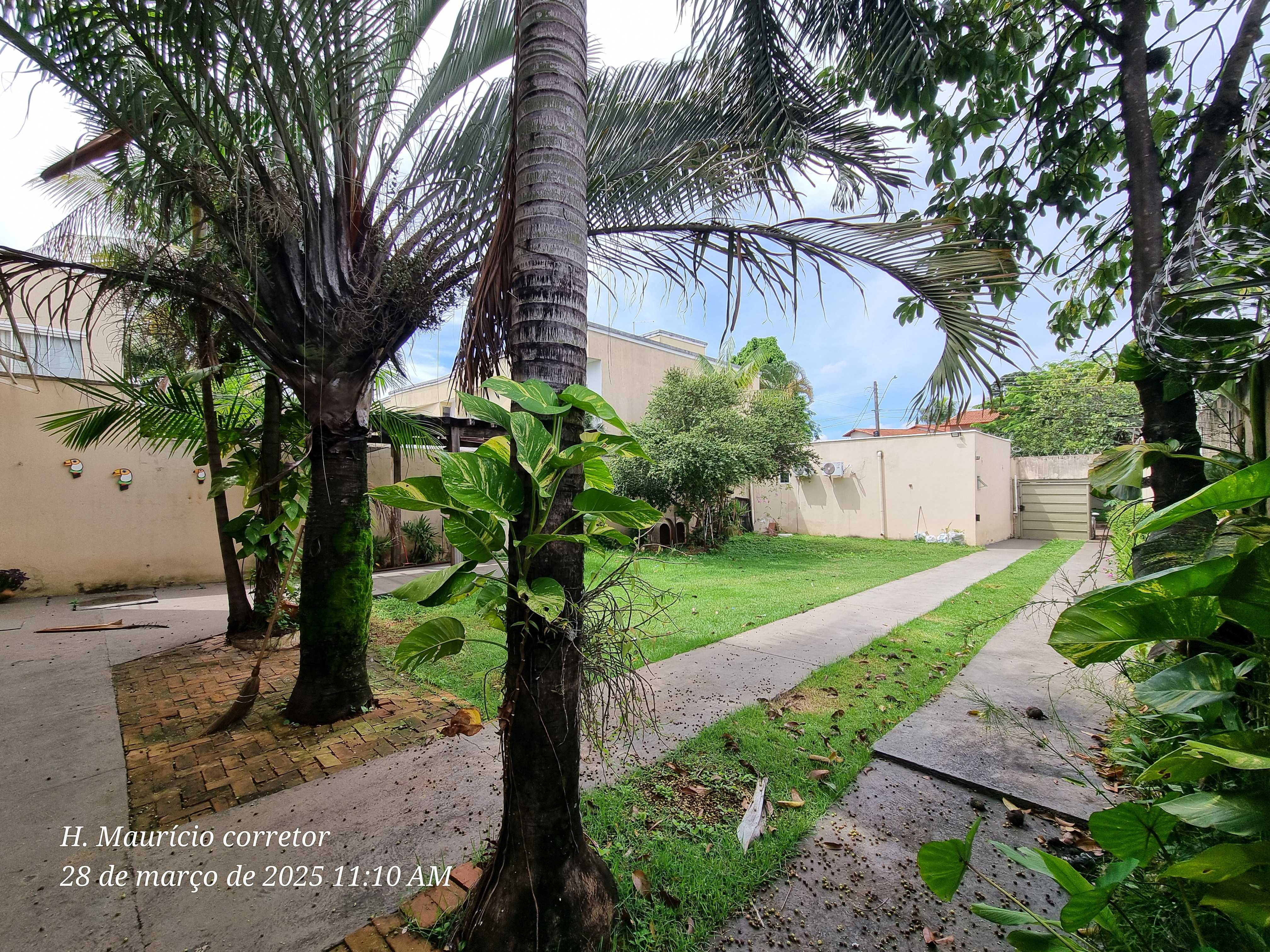 Imagem Sobrado com 3 Quartos à Venda, 165 m² em Setor Jaó - Goiânia Imagem Sobrado com 3 Quartos à Venda, 165 m² em Setor Jaó - Goiânia