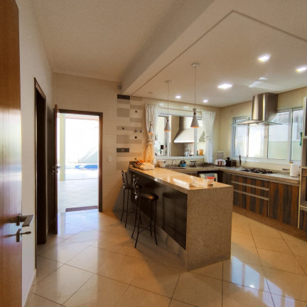 Imagem Casa de Condomínio com 4 Quartos à Venda, 370 m²em Medeiros - Jundiaí