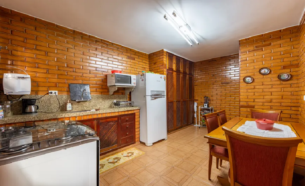 Imagem Casa com 2 Quartos à Venda, 218 m²em Granja Guarani - Teresópolis