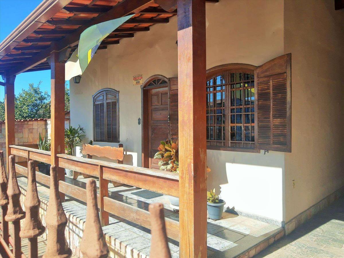 Imagem Casa com 3 Quartos à Venda, 360 m² em João Pinheiro - Belo Horizonte Imagem Casa com 3 Quartos à Venda, 360 m² em João Pinheiro - Belo Horizonte