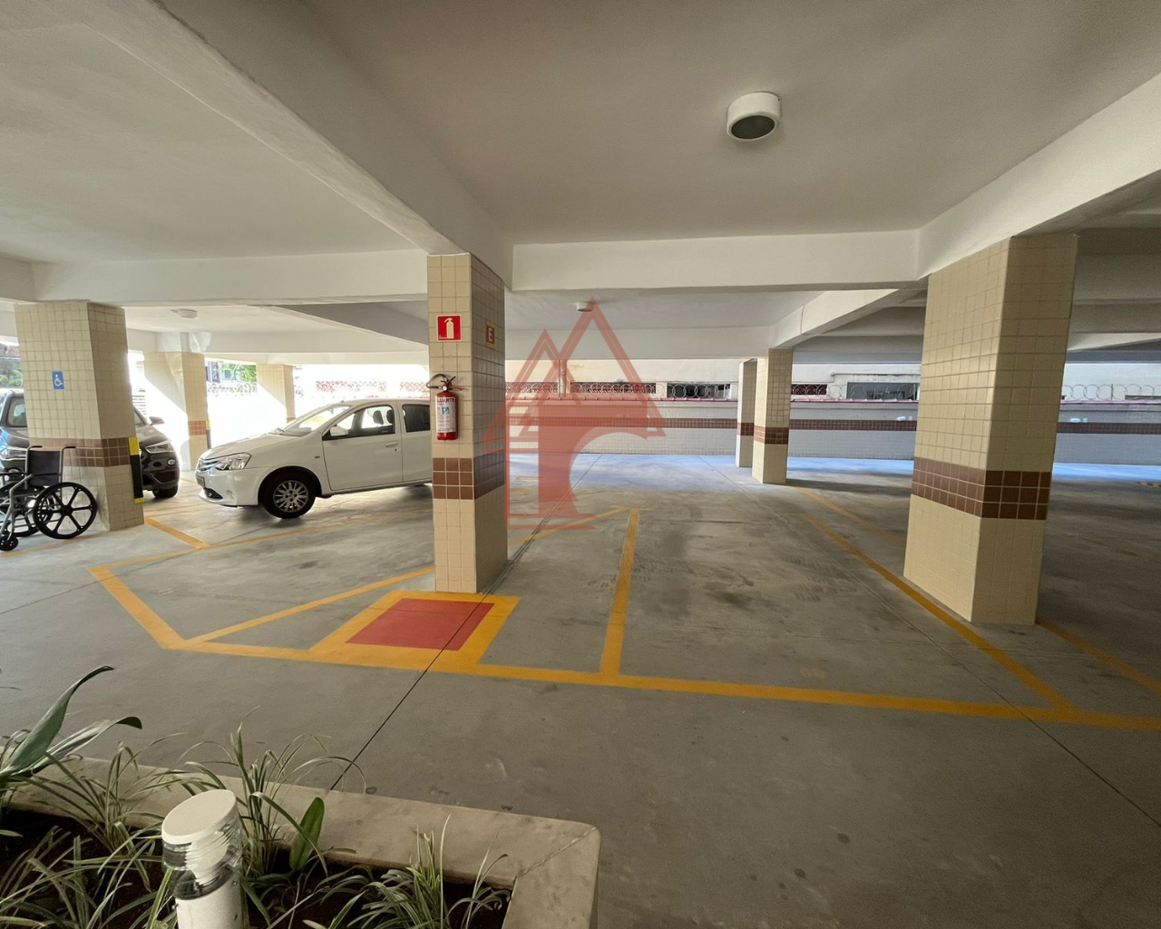 Imagem Apartamento com 2 Quartos à Venda, 93 m² em Marapé - Santos