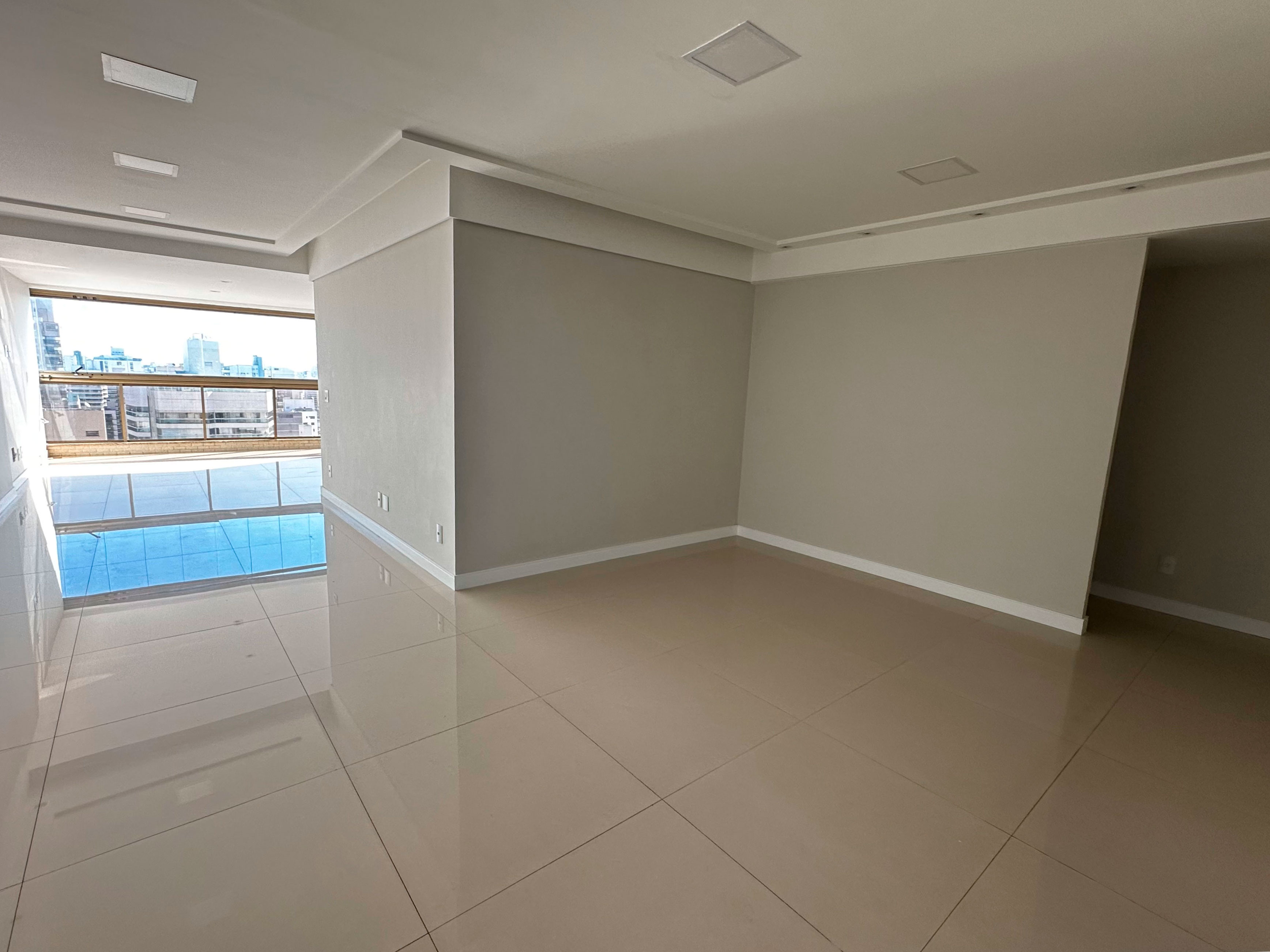 Imagem Apartamento com 4 Quartos à Venda, 198 m²em Praia da Costa - Vila Velha Imagem Apartamento com 4 Quartos à Venda, 198 m²em Praia da Costa - Vila Velha