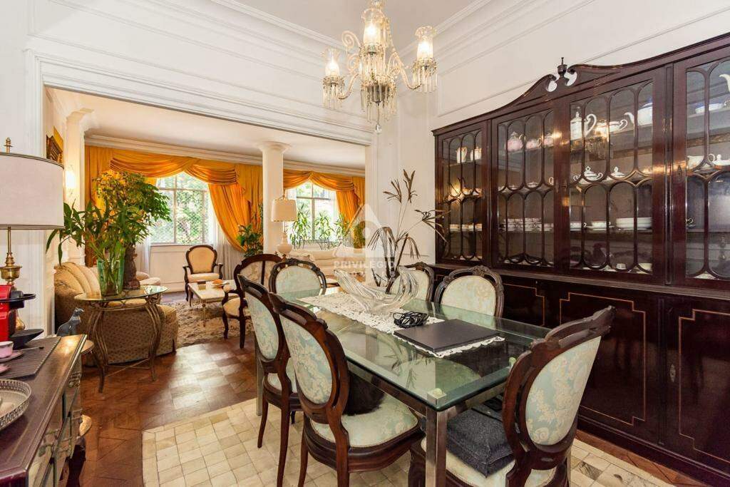Imagem Apartamento com 3 Quartos à Venda, 195 m²em Copacabana - Rio de Janeiro