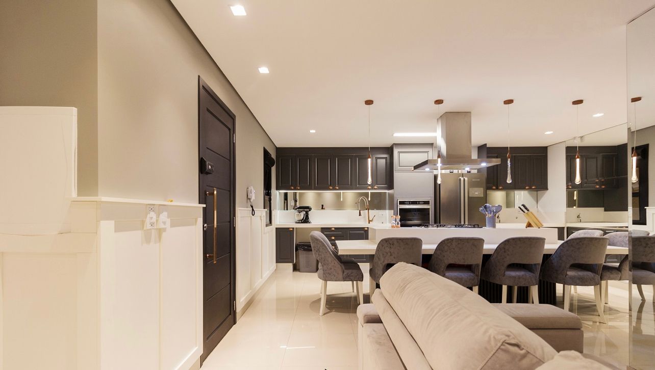 Imagem Casa com 2 Quartos à Venda, 172 m² em Portão - Curitiba Imagem Casa com 2 Quartos à Venda, 172 m² em Portão - Curitiba