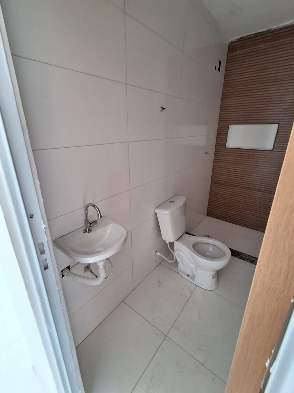 Imagem Sobrado com 1 Quarto à Venda, 4.969 m² em Centro - Queimados Imagem Sobrado com 1 Quarto à Venda, 4.969 m² em Centro - Queimados