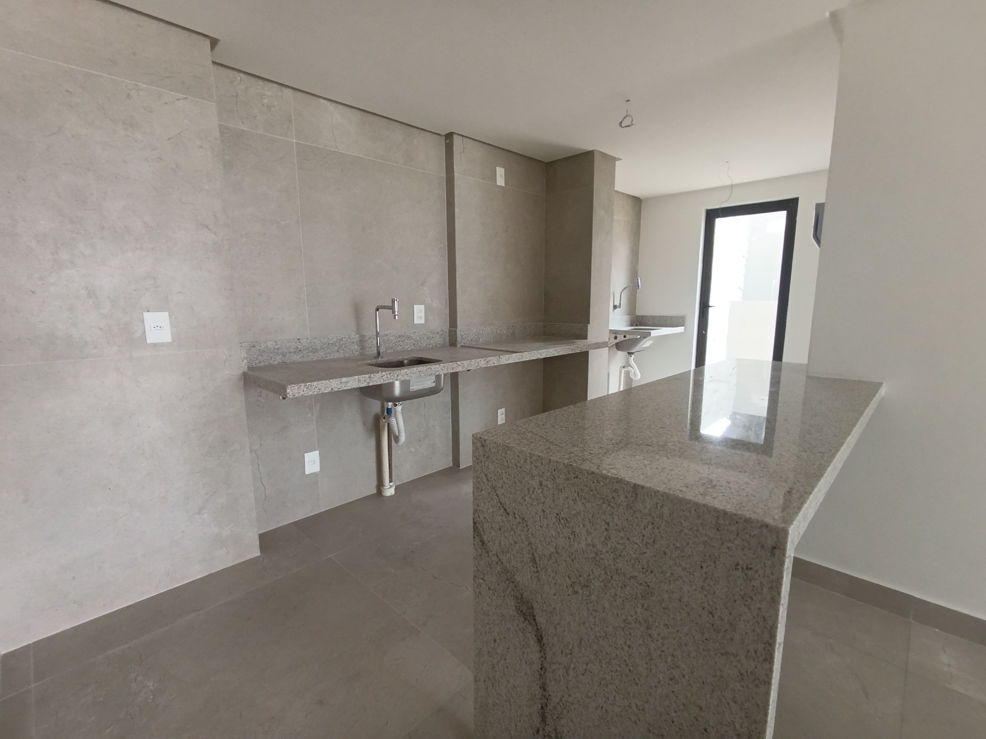 Imagem Apartamento com 4 Quartos à Venda, 198 m² em Jardim Oceania - João Pessoa