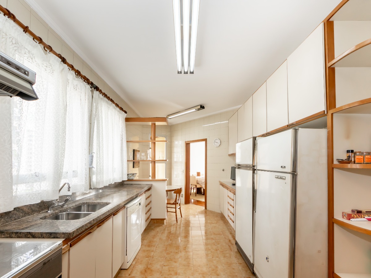 Imagem Apartamento com 4 Quartos à Venda, 244 m² em Vila Uberabinha - São Paulo
