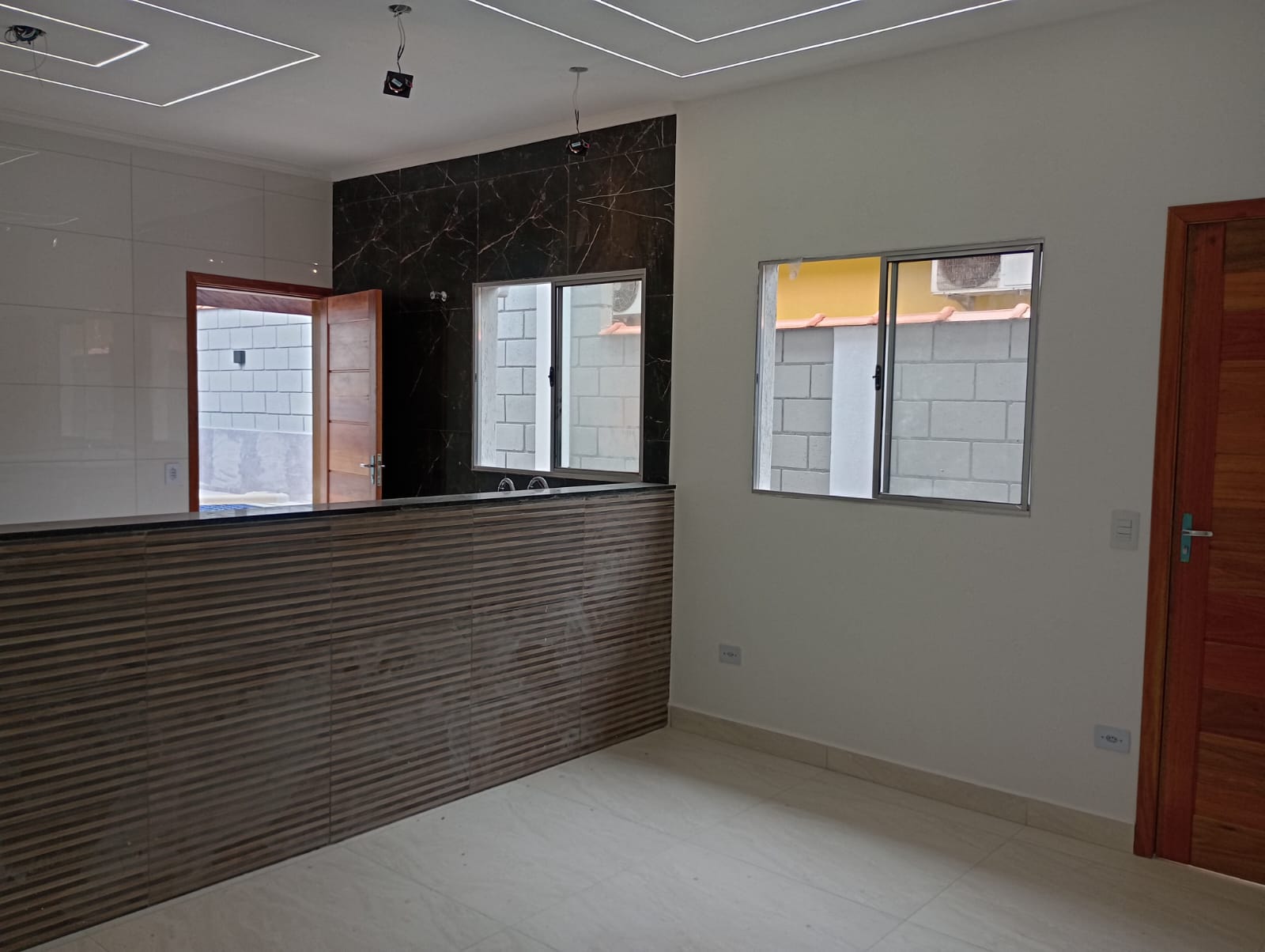 Imagem Casa com 2 Quartos à Venda, 80 m²em Nossa Senhora do Sion - Itanhaém Imagem Casa com 2 Quartos à Venda, 80 m²em Nossa Senhora do Sion - Itanhaém