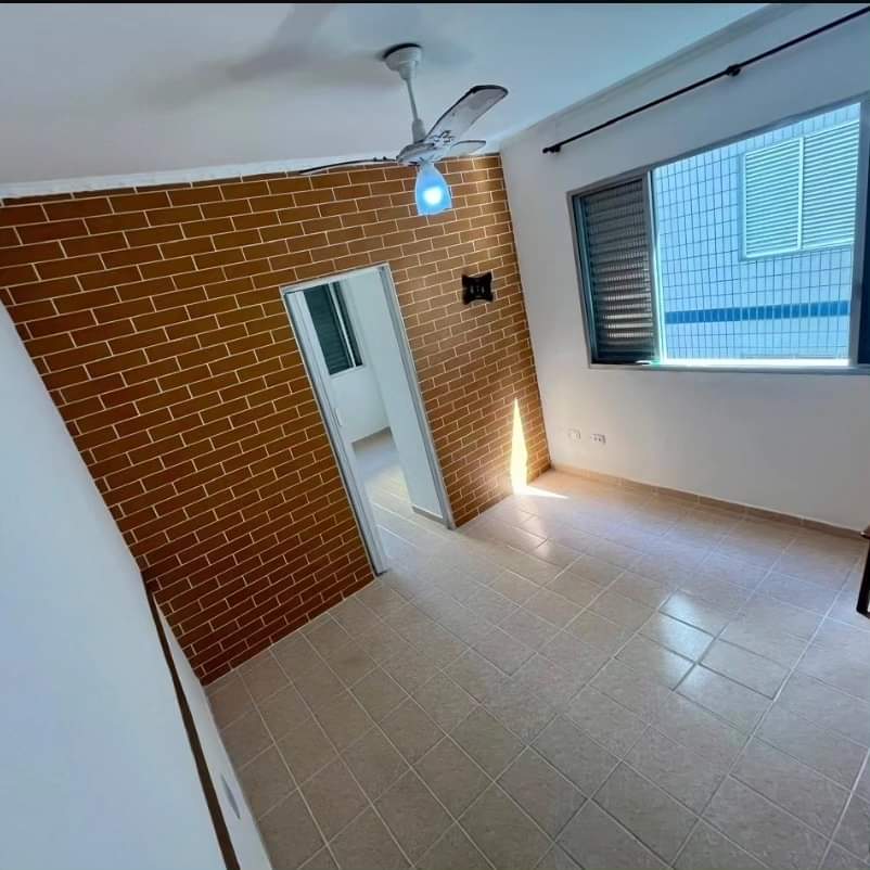 Imagem Kitnet com 1 Quarto à Venda, 30 m²em Tupi - Praia Grande Imagem Kitnet com 1 Quarto à Venda, 30 m²em Tupi - Praia Grande