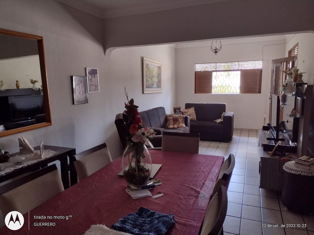 Imagem Sobrado com 6 Quartos à Venda, 180 m²em Cidade da Esperança - Natal Imagem Sobrado com 6 Quartos à Venda, 180 m²em Cidade da Esperança - Natal