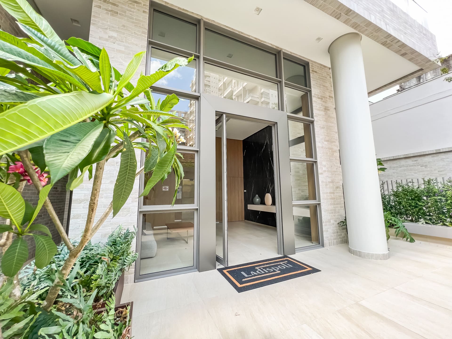 Imagem Apartamento com 3 Quartos à Venda, 200 m² em Vila Nova Conceição - São Paulo Imagem Apartamento com 3 Quartos à Venda, 200 m² em Vila Nova Conceição - São Paulo