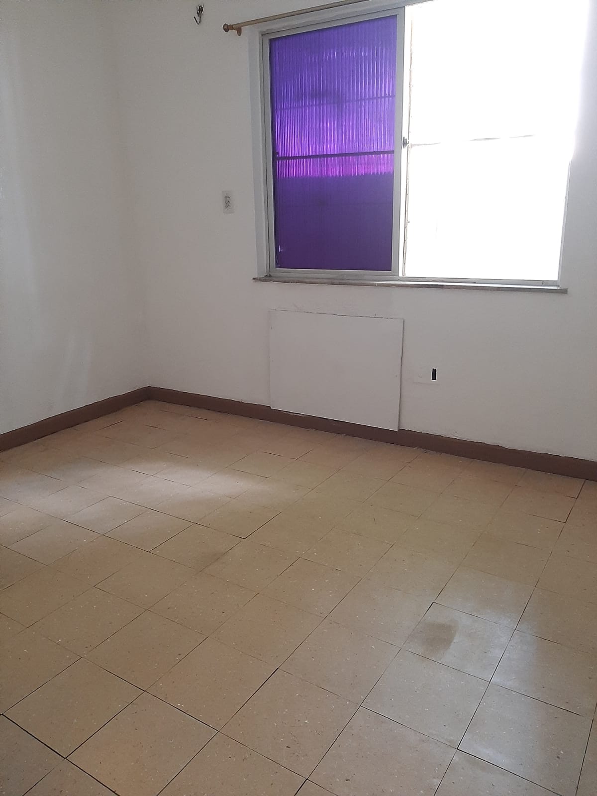 Imagem Casa com 2 Quartos para Alugar, 100 m²em Batista Campos - Belém Imagem Casa com 2 Quartos para Alugar, 100 m²em Batista Campos - Belém