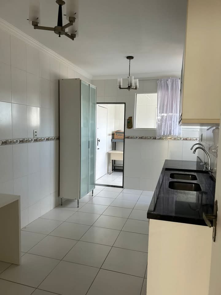Imagem Apartamento com 4 Quartos à Venda, 136 m²em Alto da Ondina - Salvador Imagem Apartamento com 4 Quartos à Venda, 136 m²em Alto da Ondina - Salvador