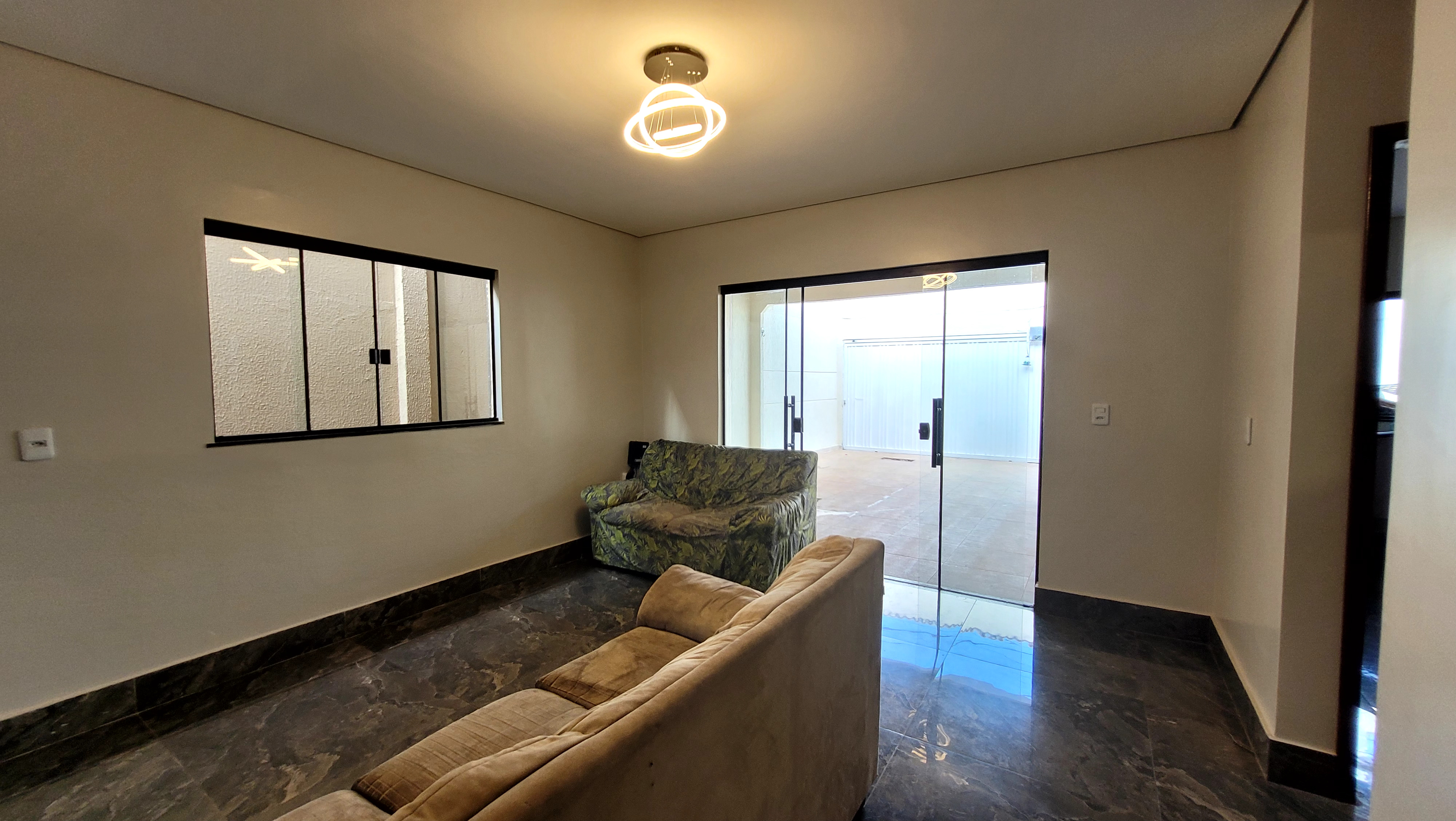 Imagem Casa com 3 Quartos à Venda, 154 m²em Samambaia Norte (Samambaia) - Brasília