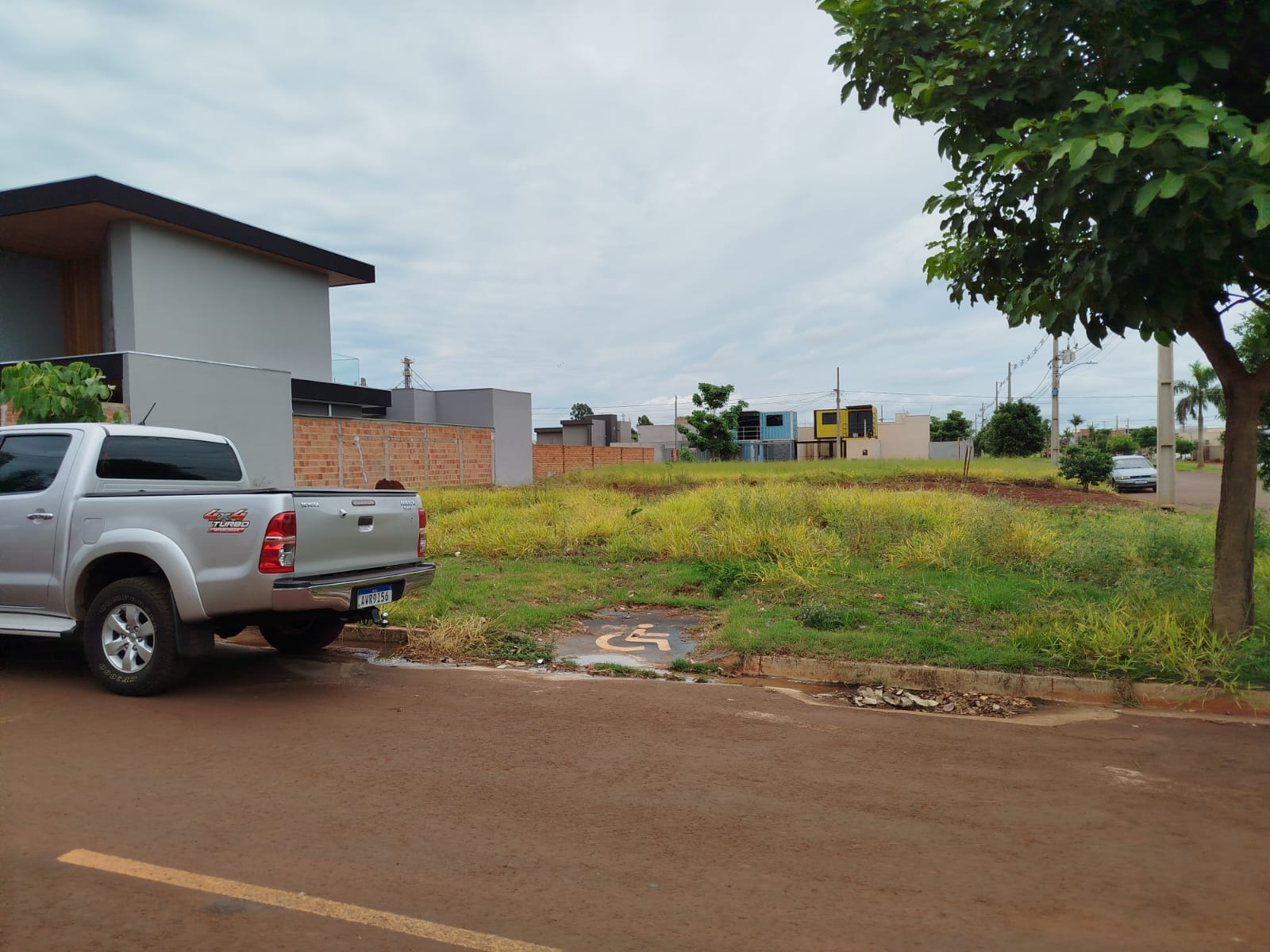 Imagem Terreno à Venda, 240 m² em Jardim Guaicurus - Dourados