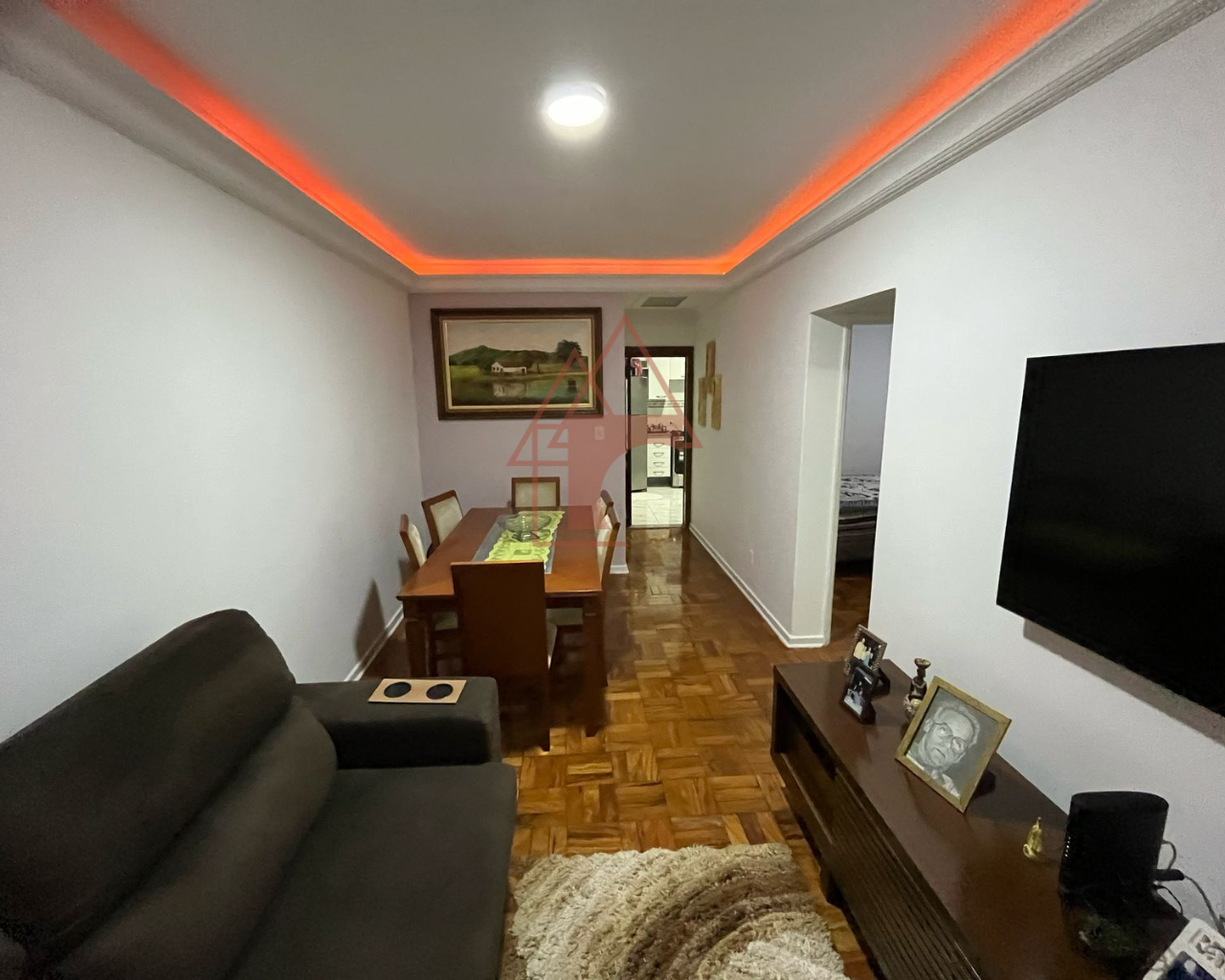 Imagem Apartamento com 2 Quartos à Venda, 98 m² em Encruzilhada - Santos