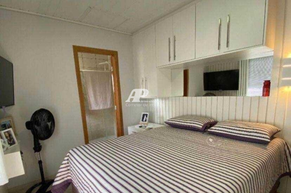 Imagem Casa com 4 Quartos à Venda, 168 m²em Nova Rússia - Ponta Grossa Imagem Casa com 4 Quartos à Venda, 168 m²em Nova Rússia - Ponta Grossa