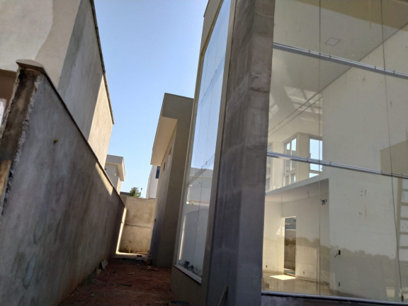 Imagem Sobrado com 5 Quartos à Venda, 273 m² em Residencial Goiânia Golfe Clube - Goiânia Imagem Sobrado com 5 Quartos à Venda, 273 m² em Residencial Goiânia Golfe Clube - Goiânia