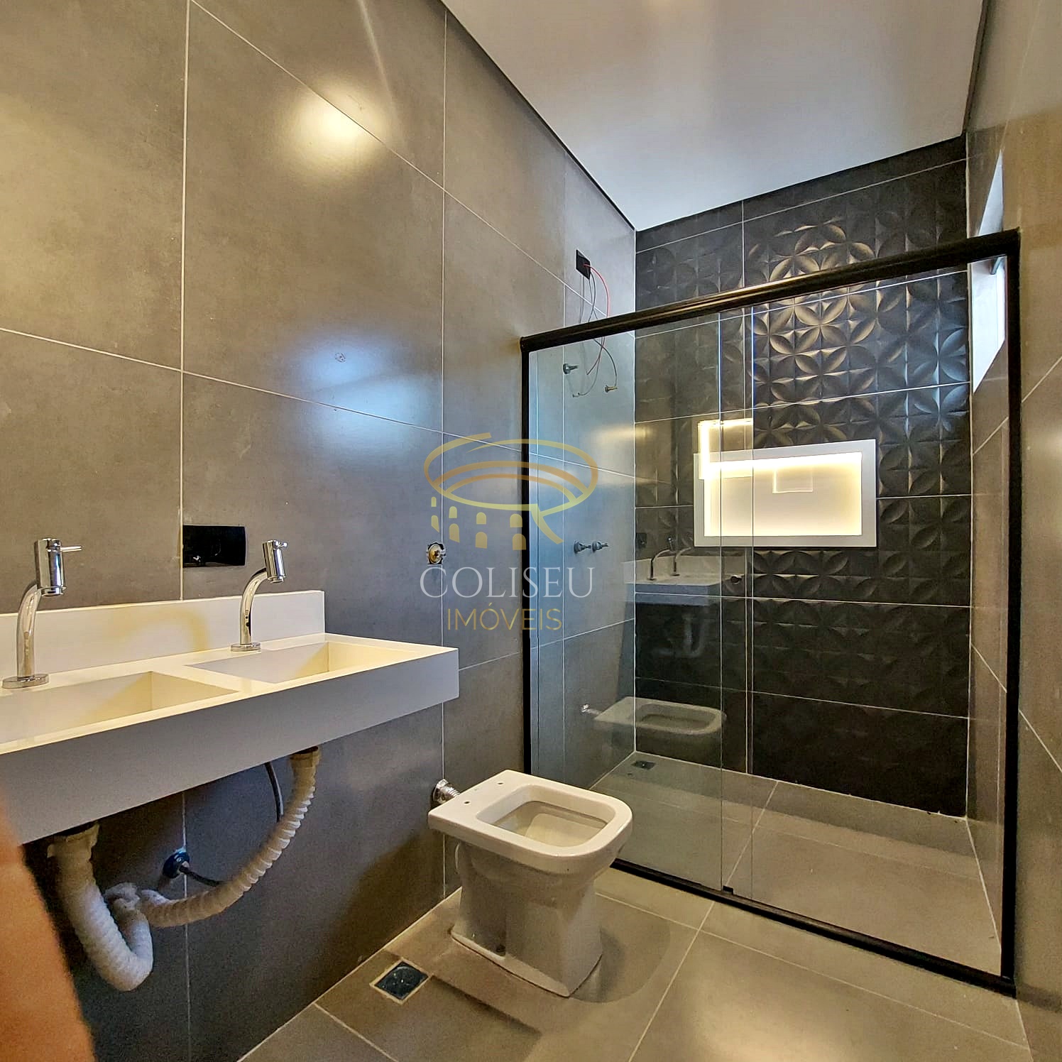 Imagem Casa com 3 Quartos à Venda, 140 m²em Bom Jardim - Maringá
