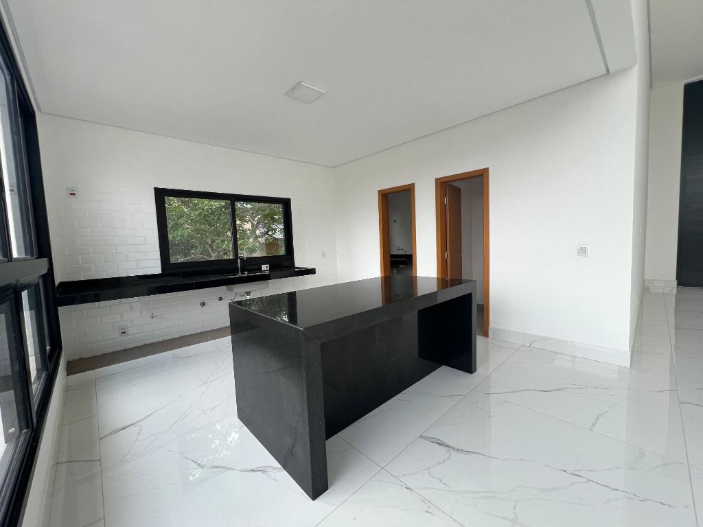 Imagem Casa de Condomínio com 4 Quartos à Venda, 260 m² em Várzea - Lagoa Santa Imagem Casa de Condomínio com 4 Quartos à Venda, 260 m² em Várzea - Lagoa Santa