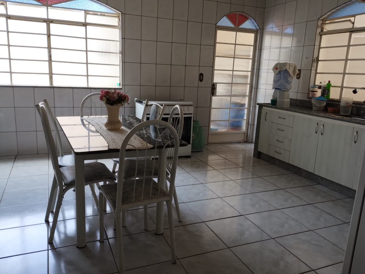 Imagem Casa com 3 Quartos à Venda, 486 m² em Sevilha (2ª Seção) - Ribeirão das Neves