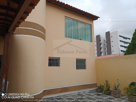 Imagem Casa com 4 Quartos à Venda, 220 m² em Catolé - Campina Grande
