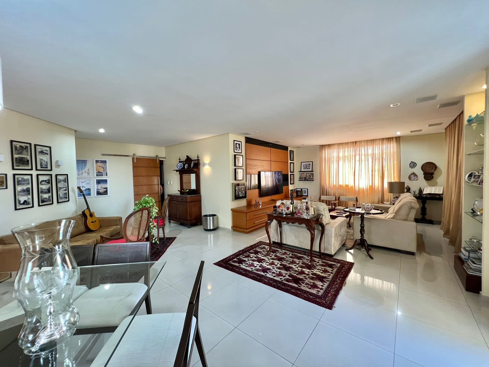 Imagem Apartamento com 3 Quartos à Venda, 240 m²em Nazaré - Belém Imagem Apartamento com 3 Quartos à Venda, 240 m²em Nazaré - Belém