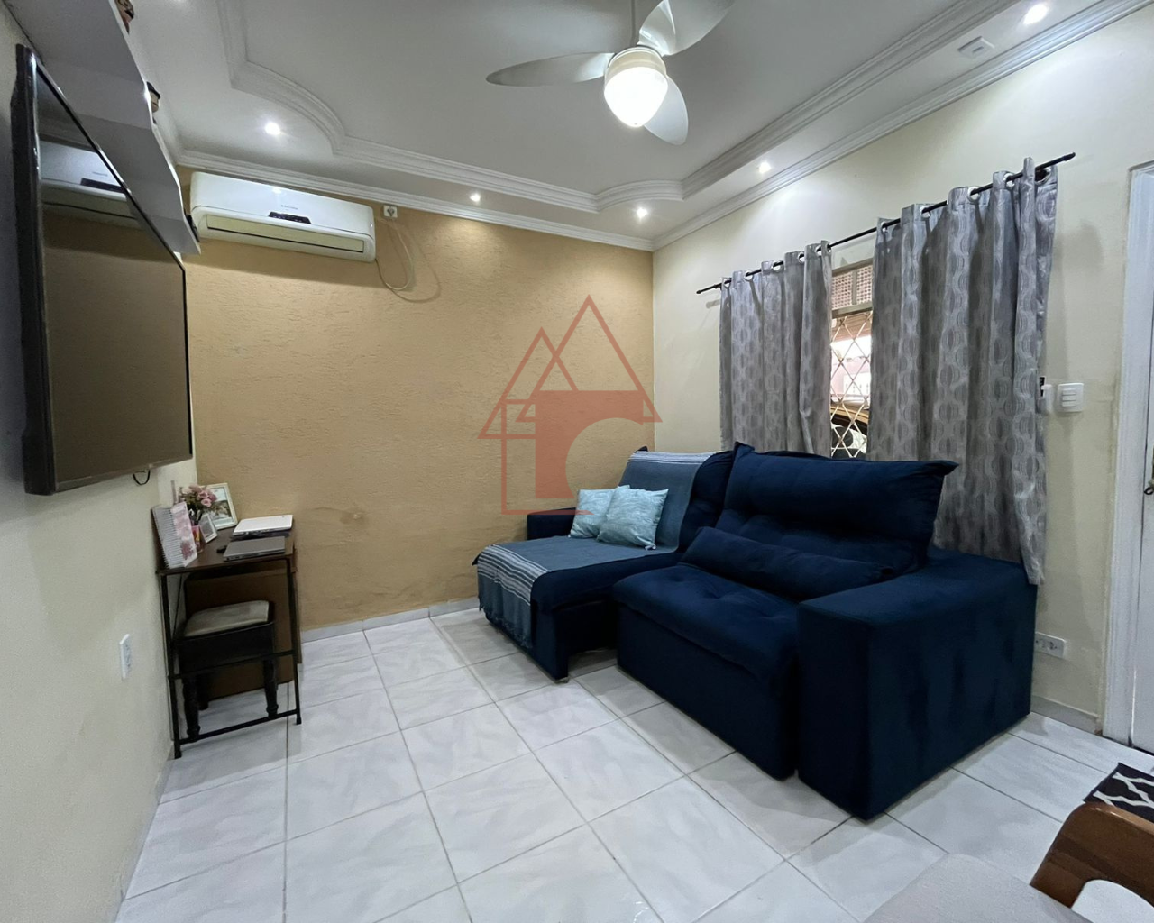 Casa com 2 Quartos à Venda, 69 m²em Vila Nova - Cubatão