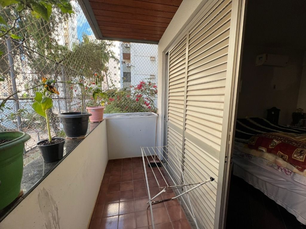 Imagem Apartamento com 4 Quartos à Venda, 214 m²em Setor Oeste - Goiânia