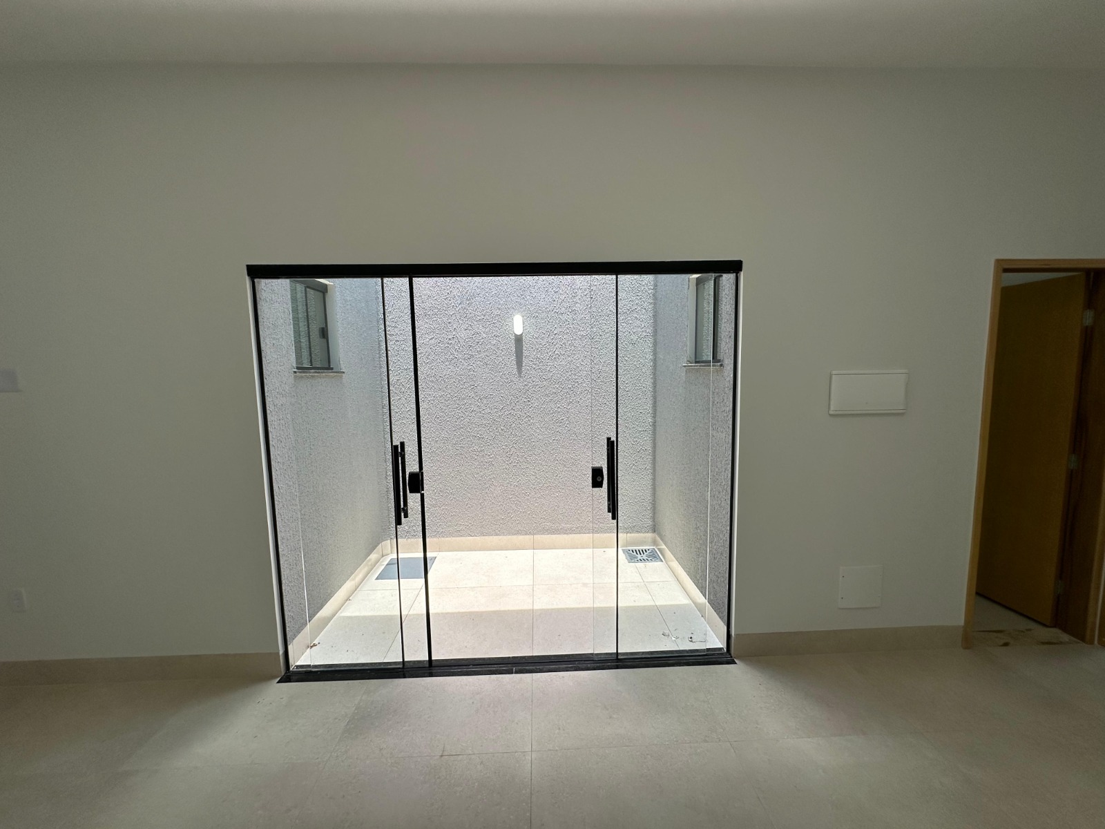 Imagem Casa com 2 Quartos à Venda, 107 m²em Residencial Campos Dourados - Goiânia Imagem Casa com 2 Quartos à Venda, 107 m²em Residencial Campos Dourados - Goiânia