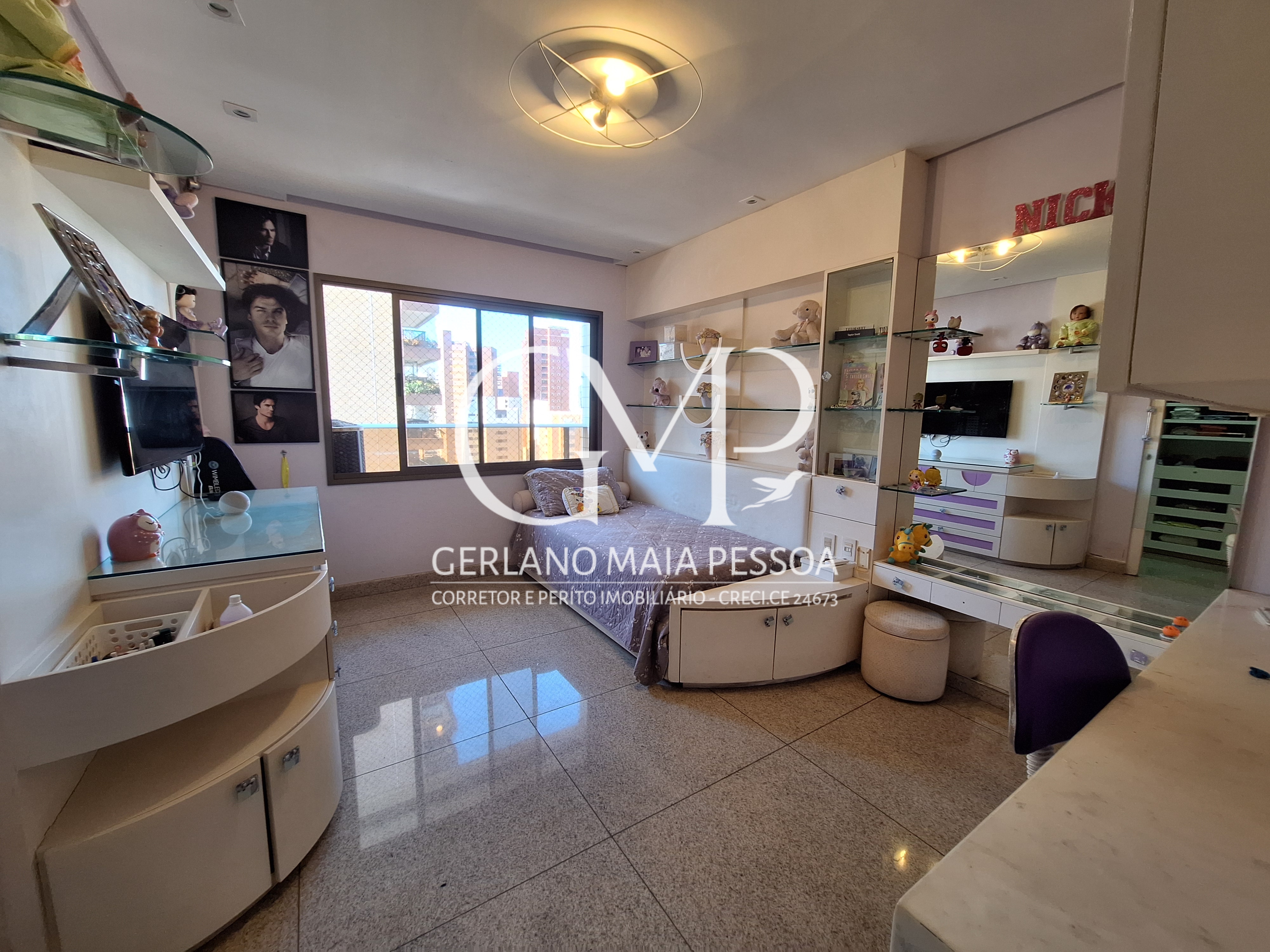Imagem Apartamento com 4 Quartos à Venda, 300 m²em Meireles - Fortaleza