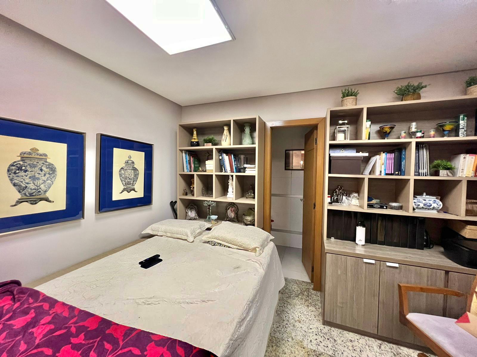 Imagem Apartamento com 4 Quartos à Venda, 197 m²em Umarizal - Belém Imagem Apartamento com 4 Quartos à Venda, 197 m²em Umarizal - Belém