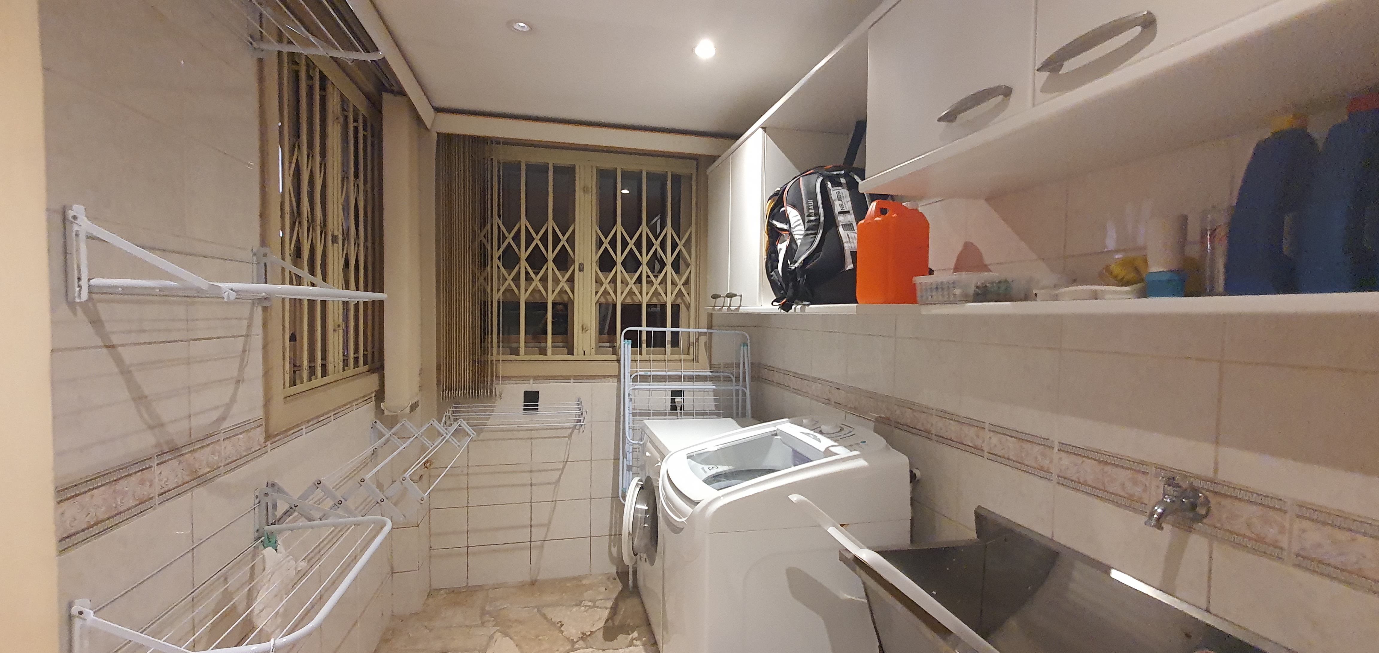 Imagem Casa de Condomínio com 3 Quartos à Venda, 340 m²em Menino Deus - Porto Alegre Imagem Casa de Condomínio com 3 Quartos à Venda, 340 m²em Menino Deus - Porto Alegre