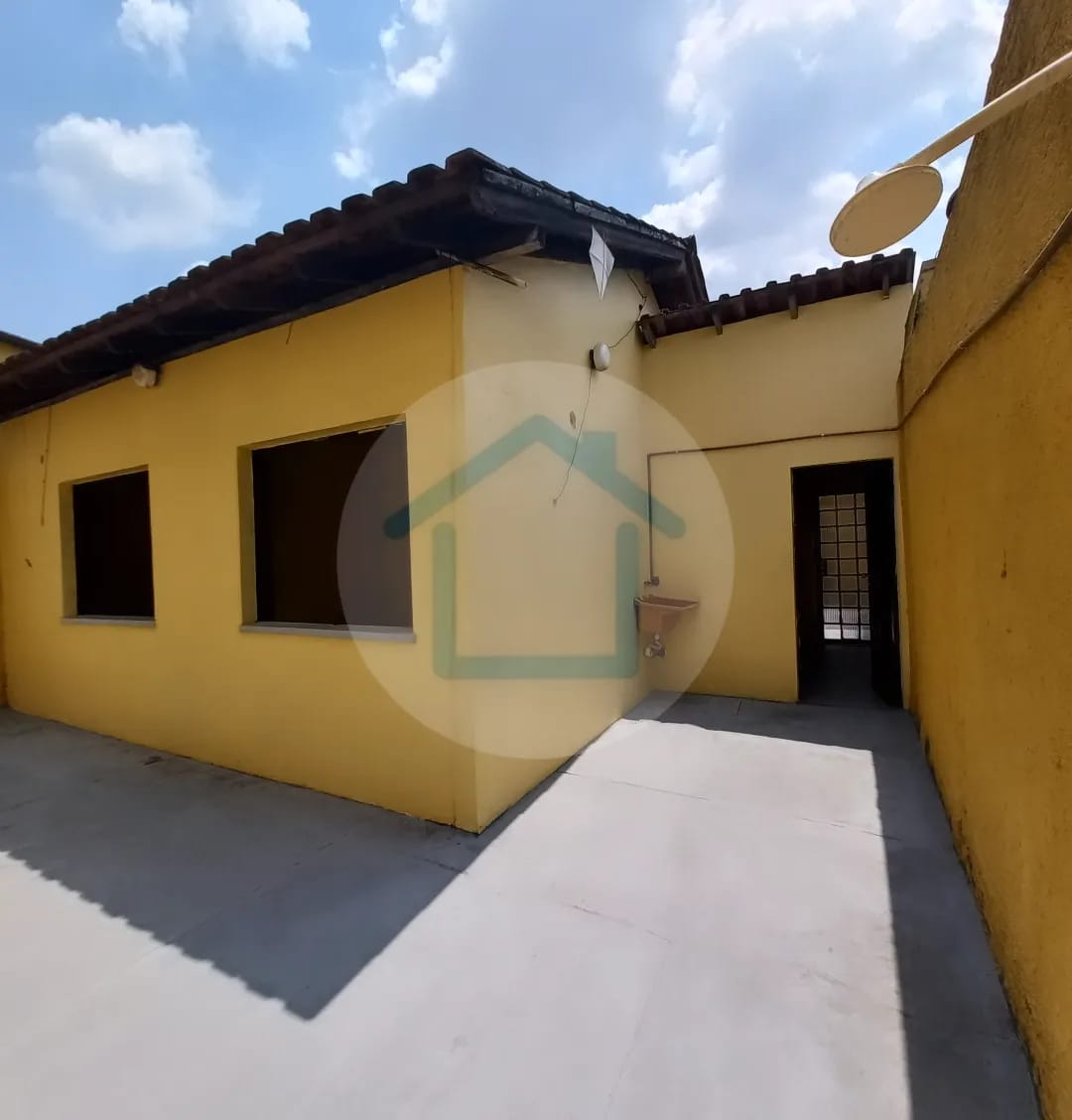 Imagem Casa com 2 Quartos à Venda, 250 m²em Flores - Manaus Imagem Casa com 2 Quartos à Venda, 250 m²em Flores - Manaus