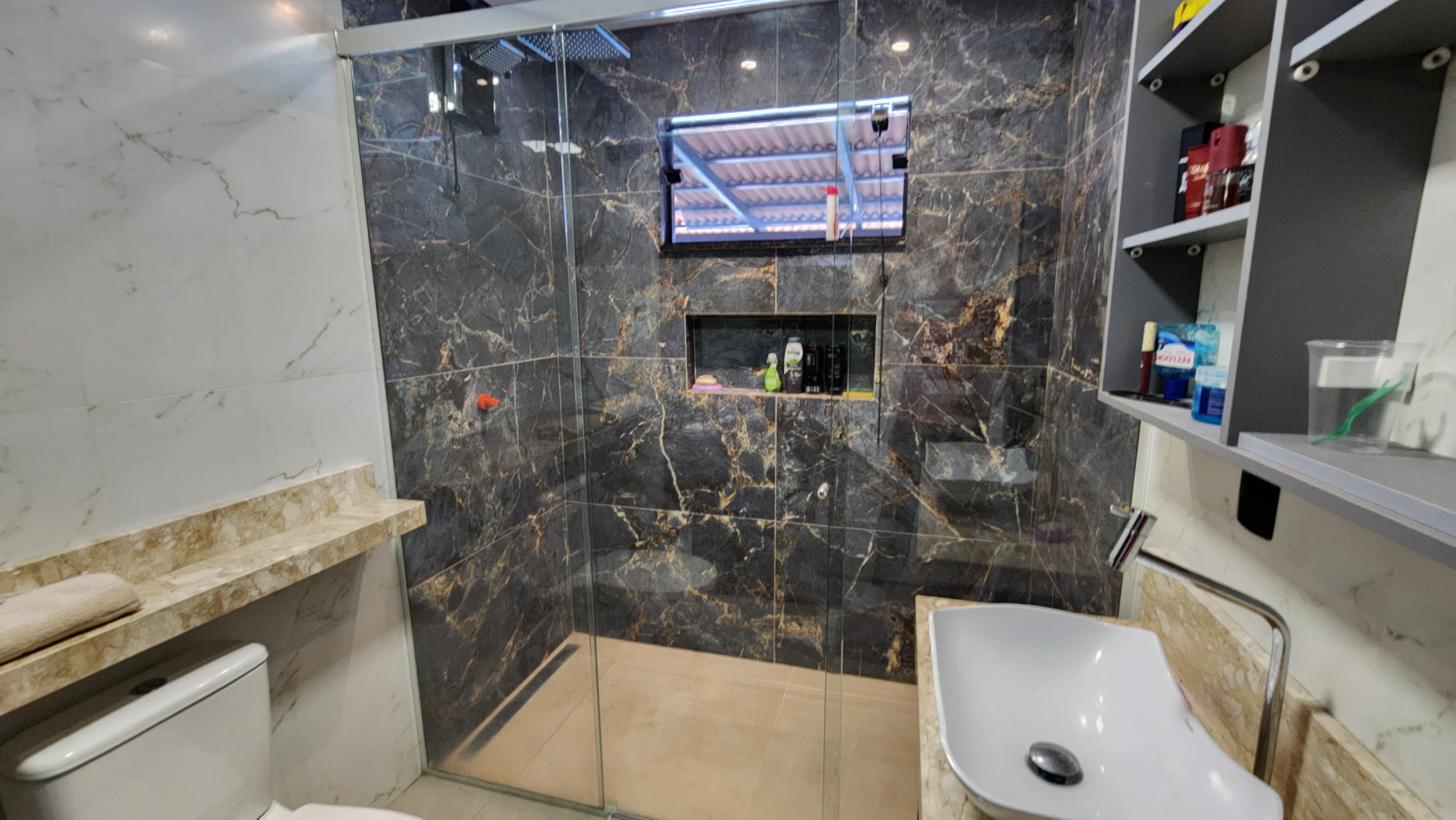 Imagem Casa com 3 Quartos à Venda, 193 m² em Floresta - Joinville